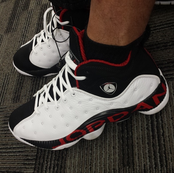 My goal is to share a good deal on cool kicks - Picture 7 of 8